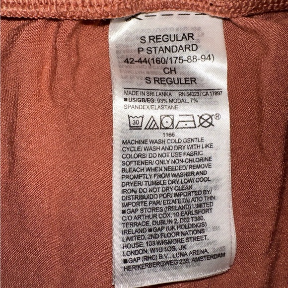 Gap maternity soft pj set size small - Picture 3 of 3